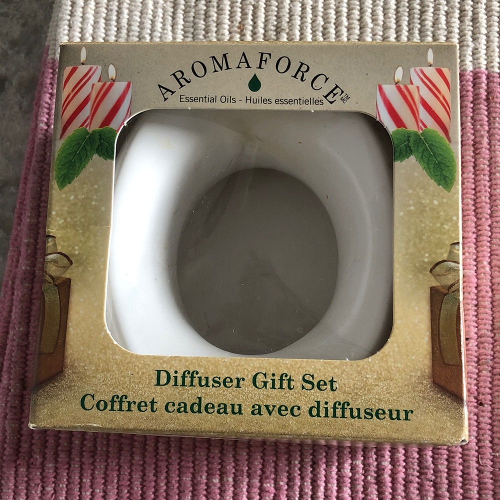 AromaForce White Diffuser Gift Set